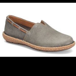 Born Naya 9.5 Nubuck slip- on round toe leather suede NWOT